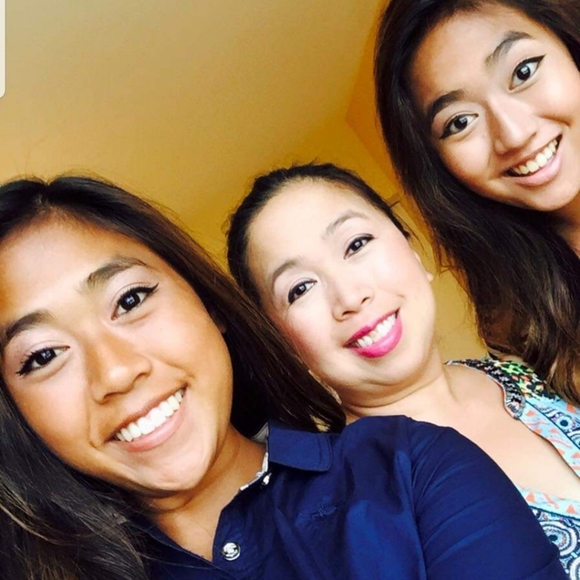 Meet your Posher, TwinCitiesPosh - Picture 2 of 4